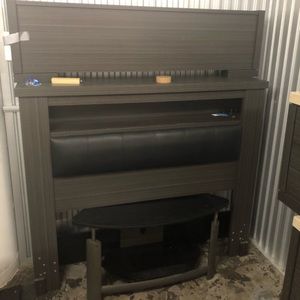 7 Piece Queen Size Bedroom Set